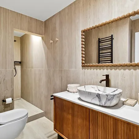 Apartment 31 Flat 8 Person St Lazare Galerie Lafayette 8th *